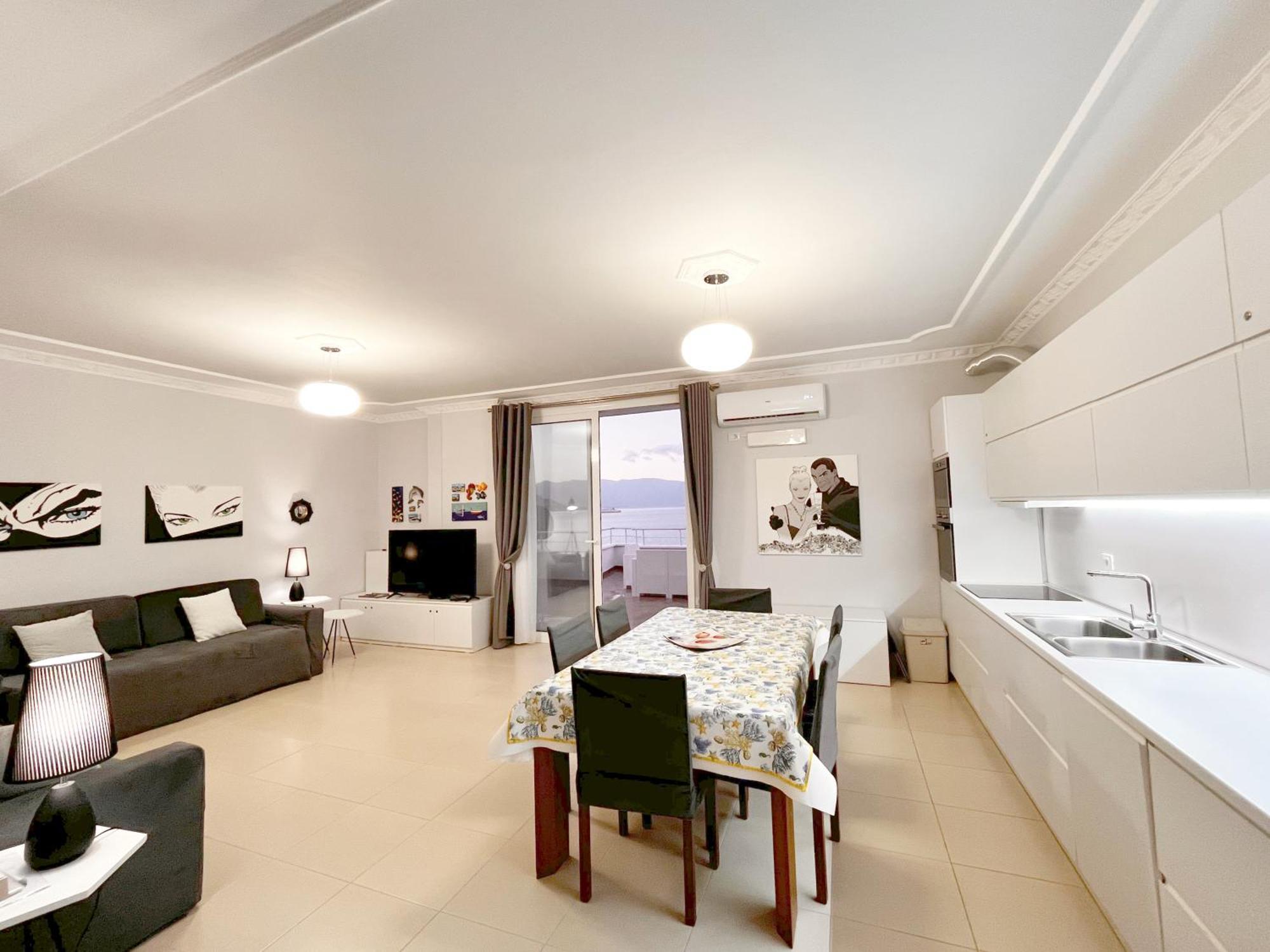 Sky & Sea Viewing Apartment Vlorë Exterior foto